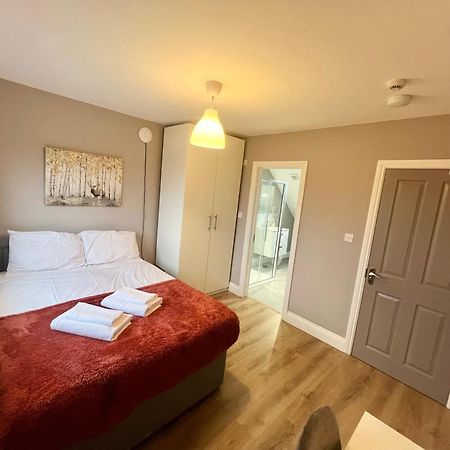 The Winstre Borehamwood Habitación foto